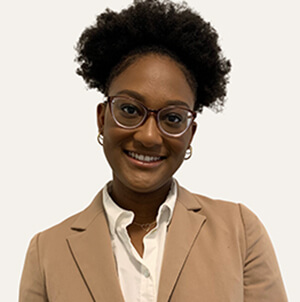 Kayla Foster headshot