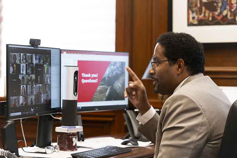 President Pines teaching Grand Challenges course