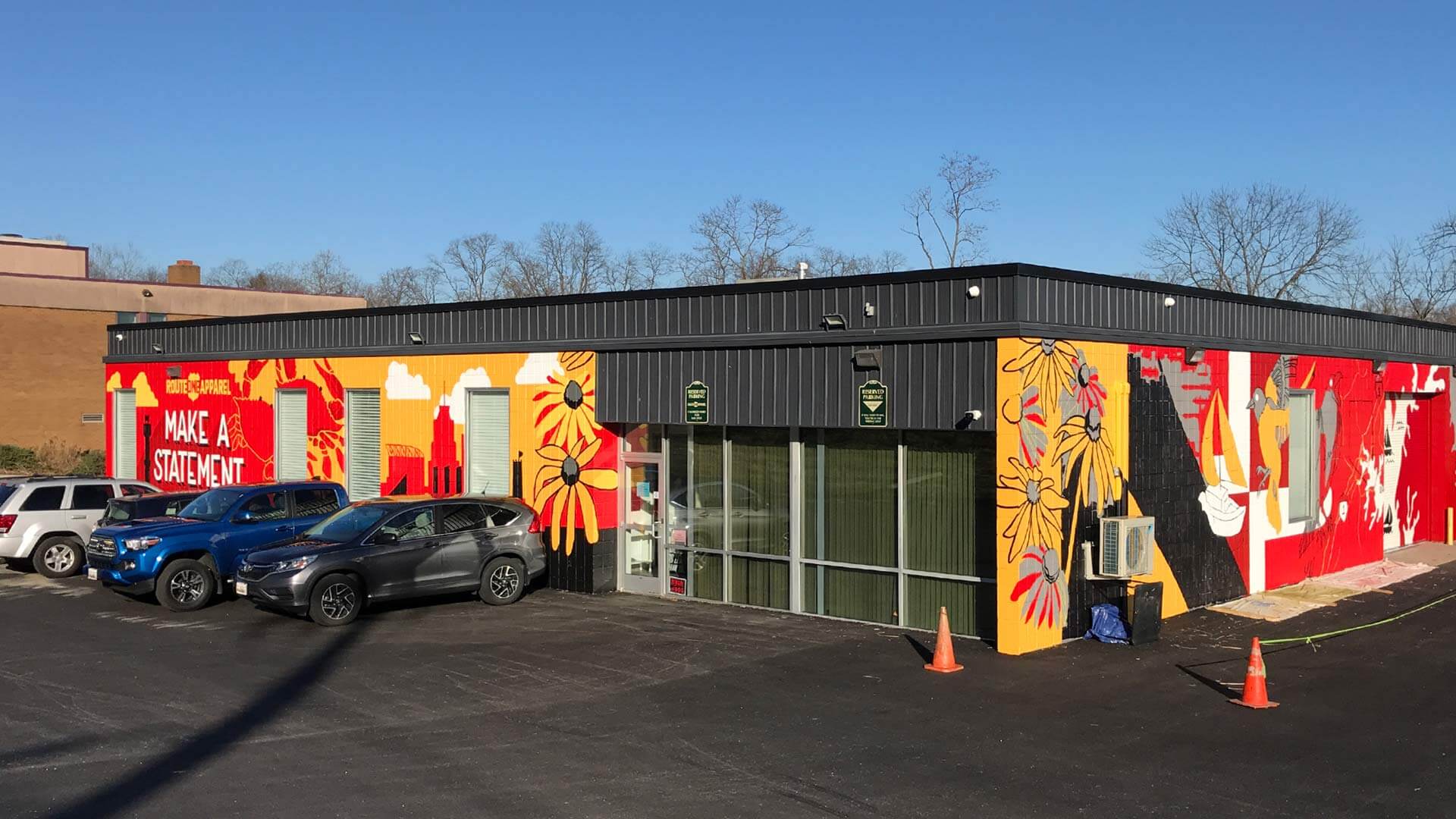 Route 1 Apparel building with Maryland mural